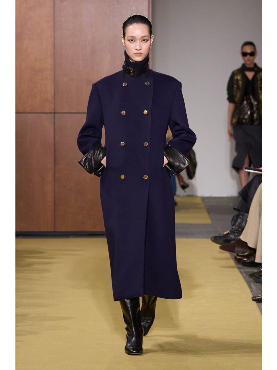 Fashionweek-Runway-Tory Burch-Jacket-uniform jacket