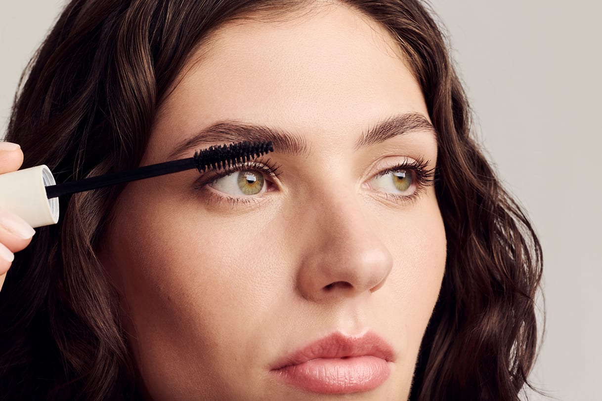 Natürliche Wimpernverlängerung: Dr. Hauschka Mascara vereint Tradition und moderne Pflege