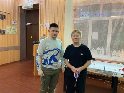 В Зарайске прошел захватывающий турнир по аэрохоккею