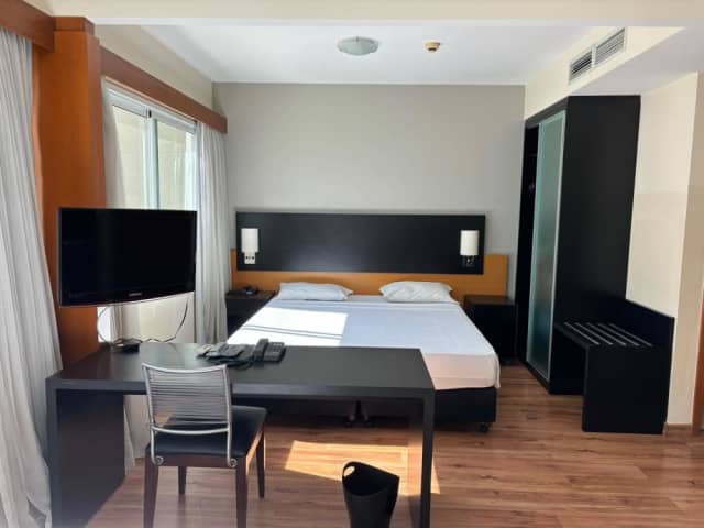 Foto do imóvel Espaçoso Flat a 5 min da Av Paulista e Metrô Paraíso - Vila Mariana