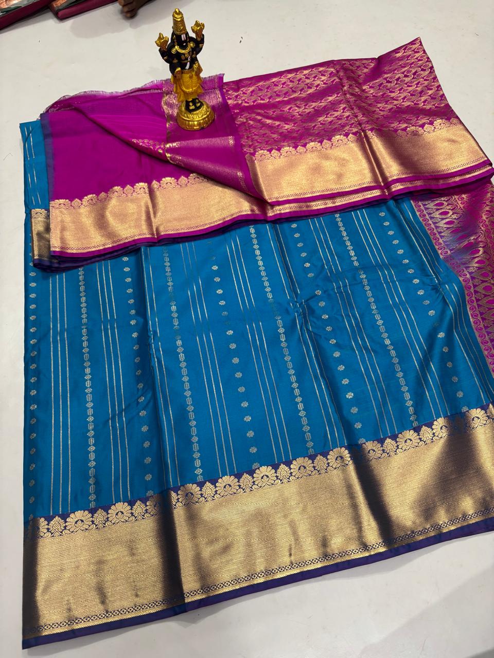 Royal Azure Blue & Magenta Silk-Cotton Saree