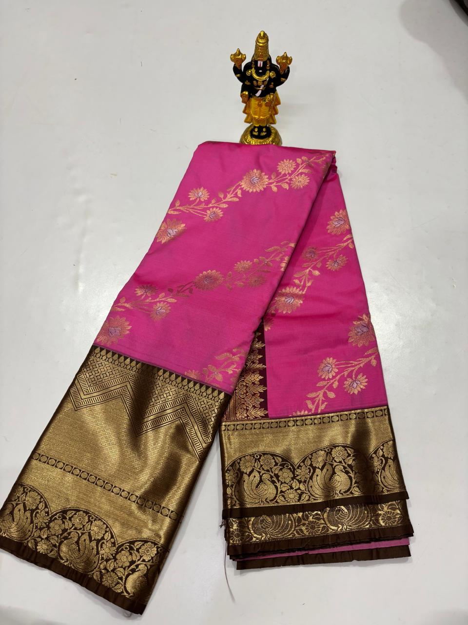 Fuchsia Pink & Chocolate Zigzag Border Saree