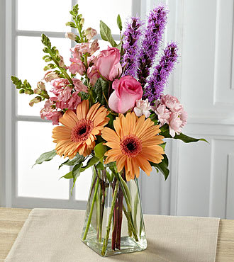 April flower delivery item for Wimauma