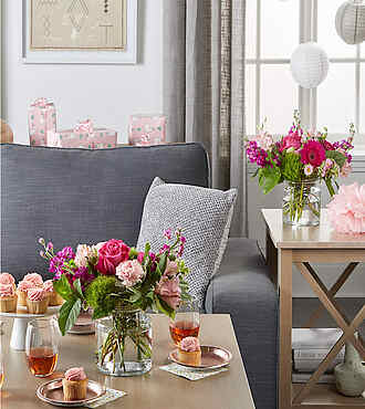 Think Pink Bouquet Set