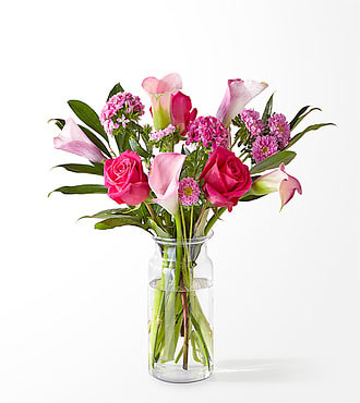 Love on the Line Calla Lily Bouquet - Standard with Vase - FedEx