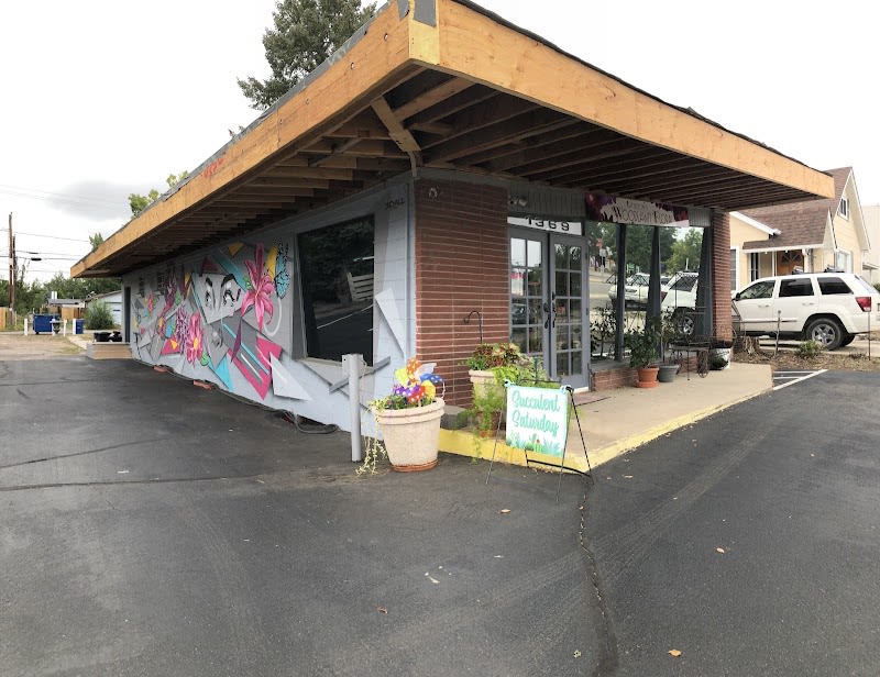Littleton's Woodlawn Floral - florist