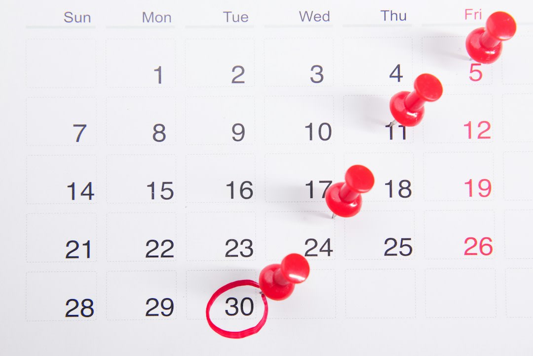 Calendar planning with notes and reminders for vesting schedules