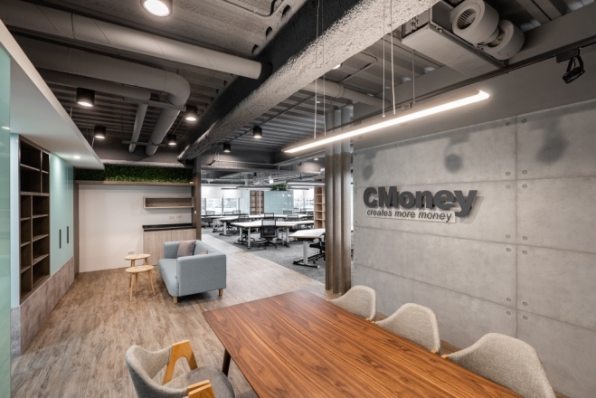 selected venue's interior or exterior images