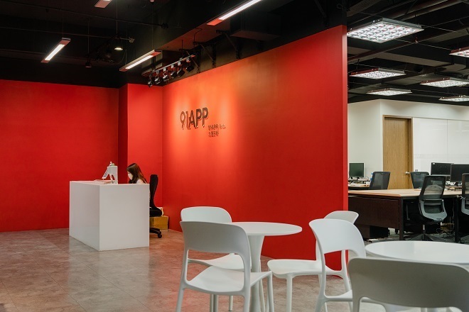 selected venue's interior or exterior images