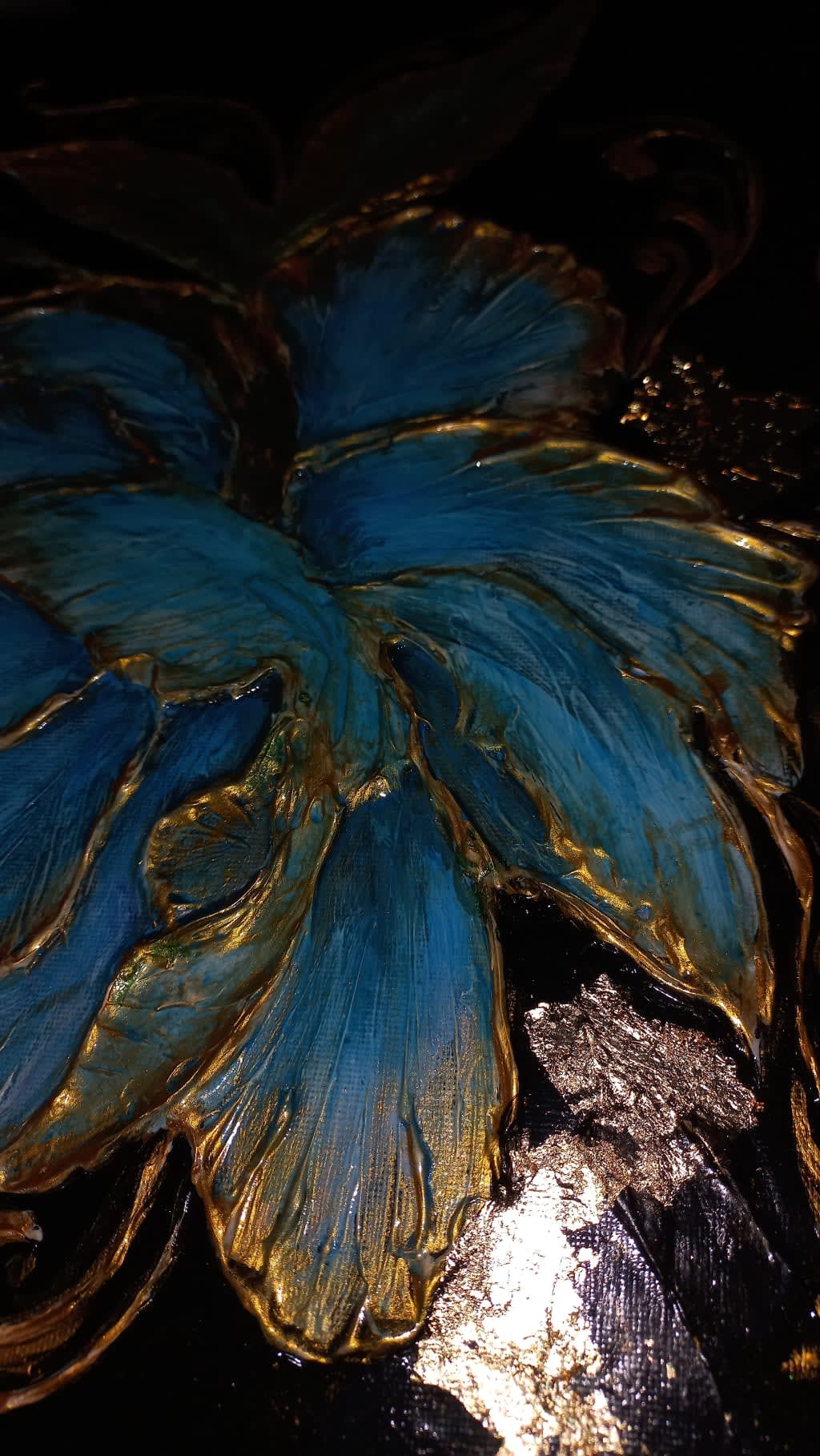 ოქროსფერი აყვავება