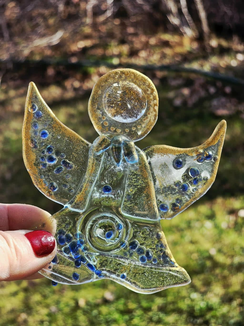 მდნარი მინის დეკორატიული ანგელოზი