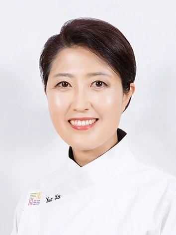 Yun Lee