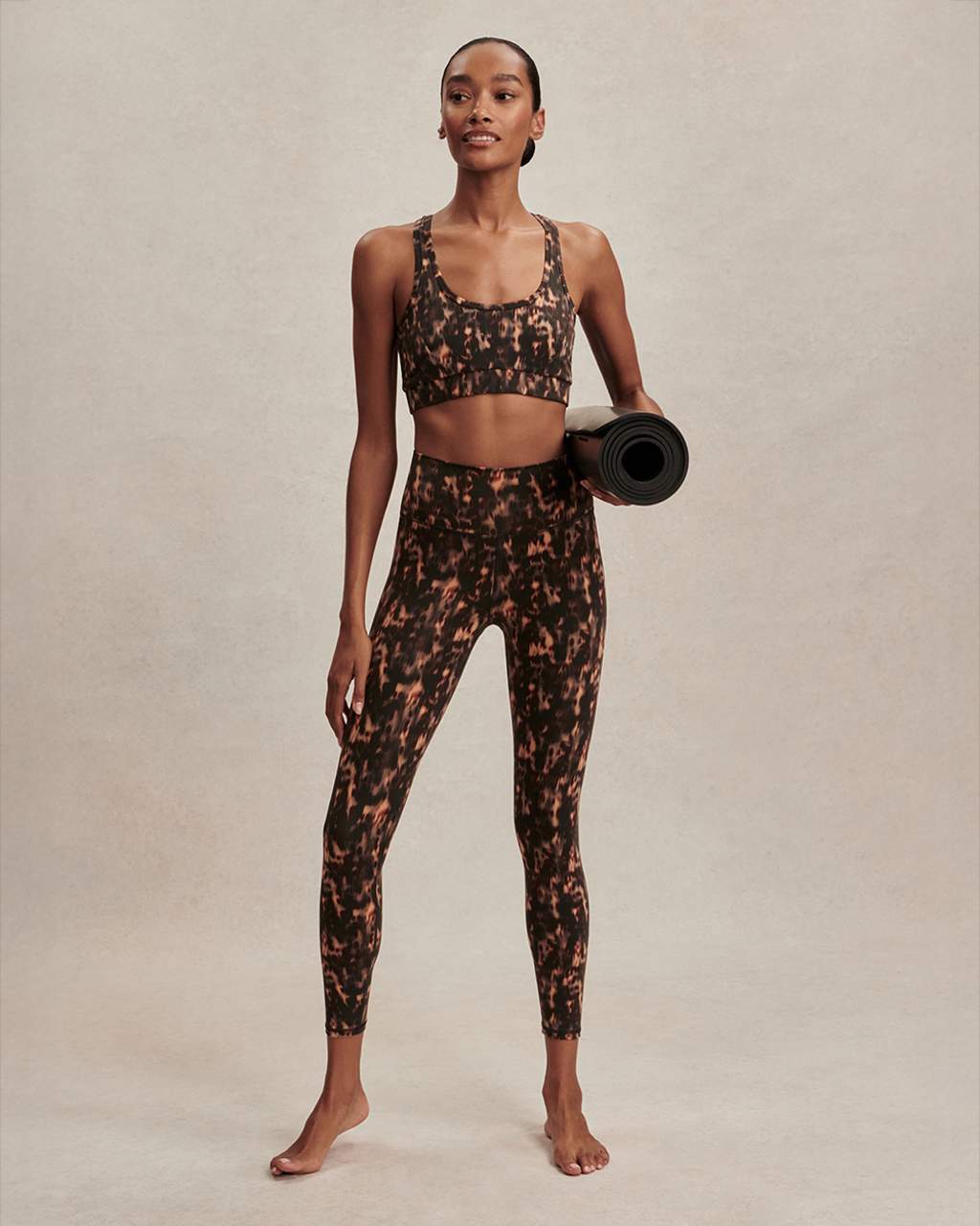 2024 VARLEY☆新品未使用☆ヨガウェア☆ lava ヨガ ヨガウェア ミモザ