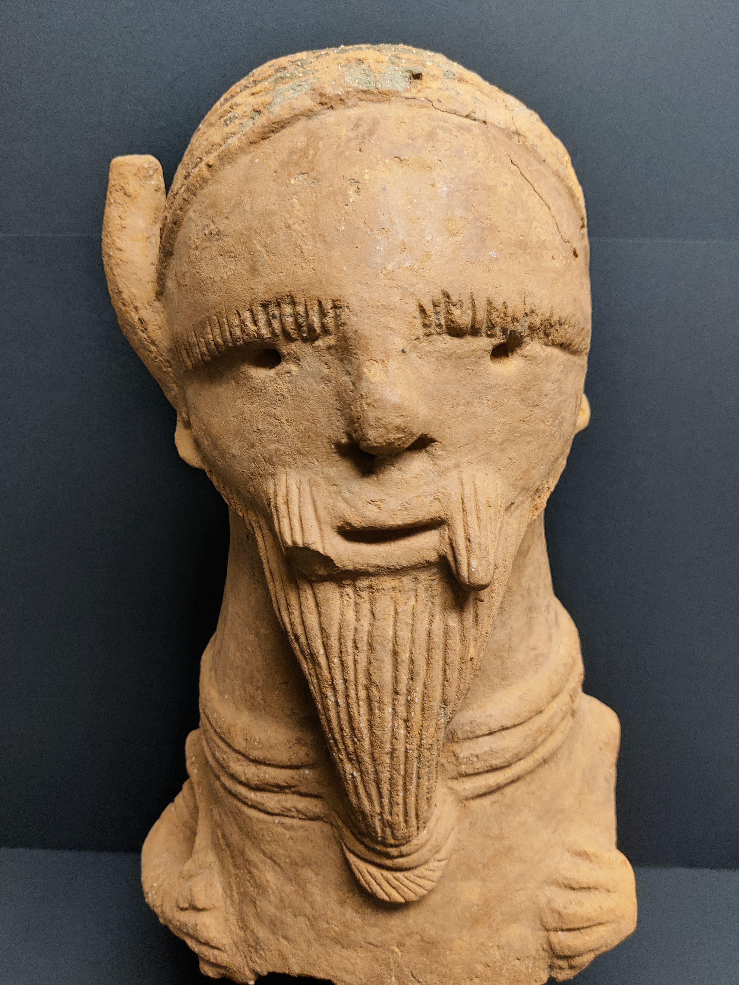 Magnific Nok terracotta bust