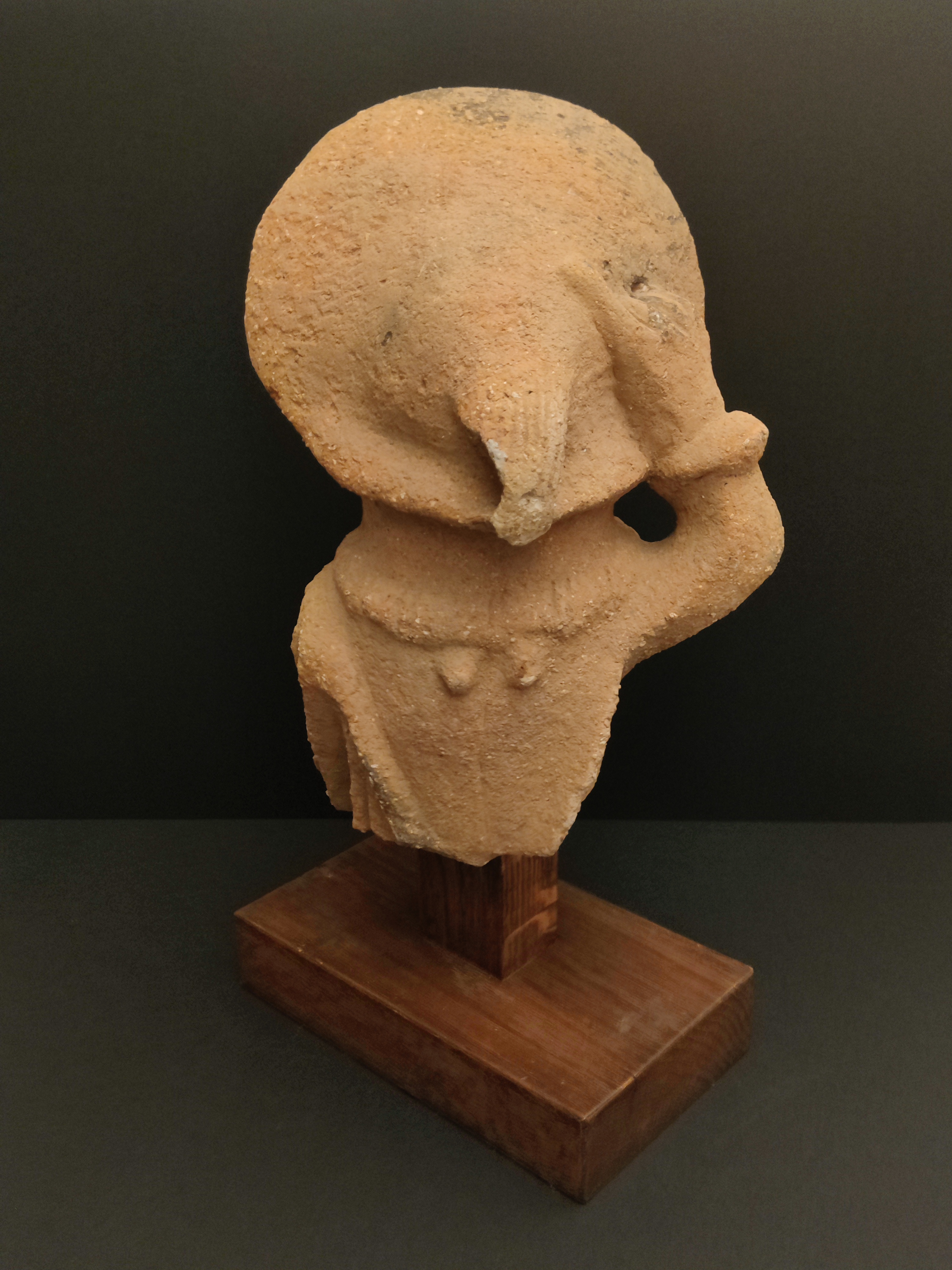 Nok terracotta bust