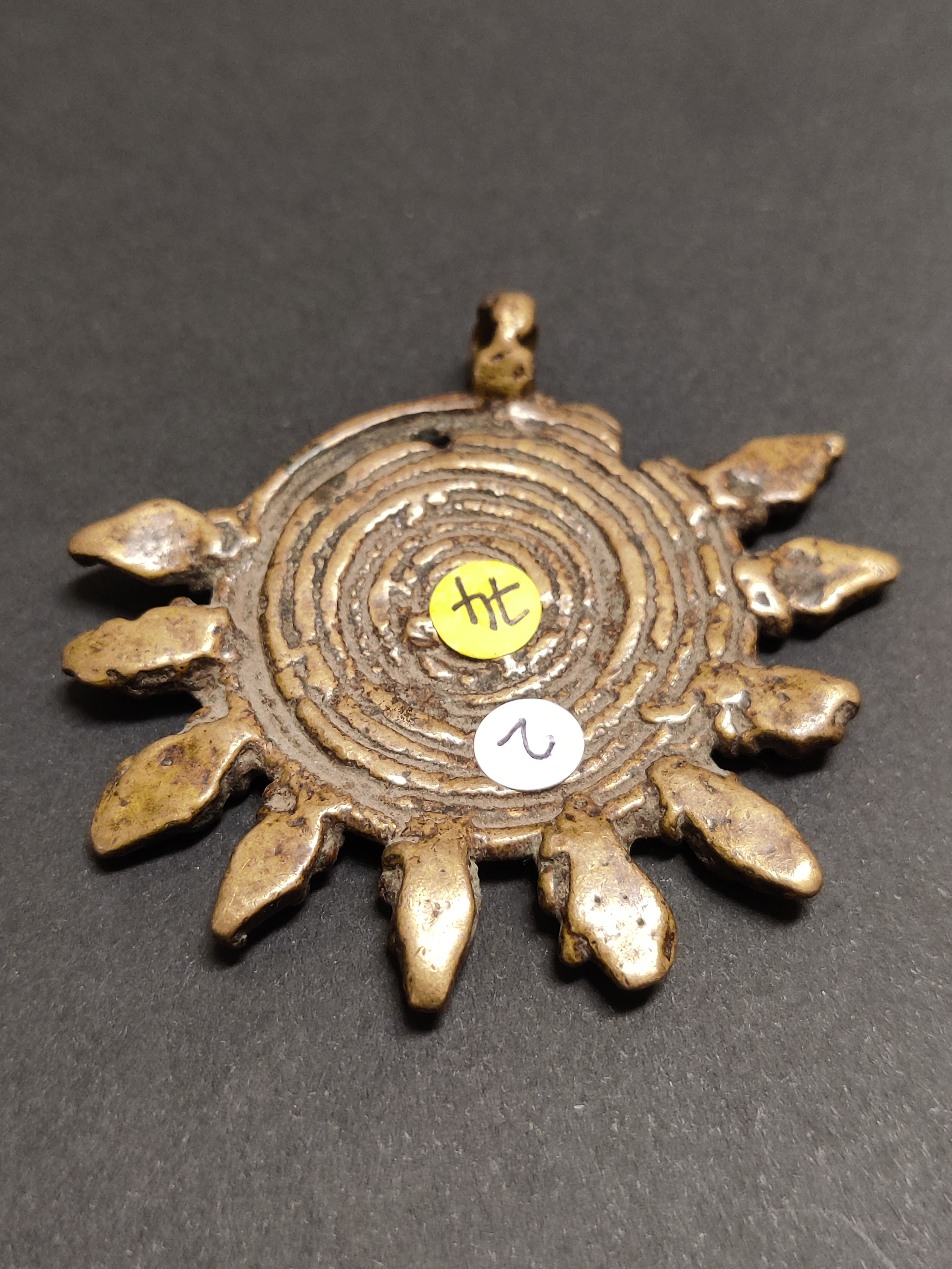 Beutiful akhan bronze with excellent patina