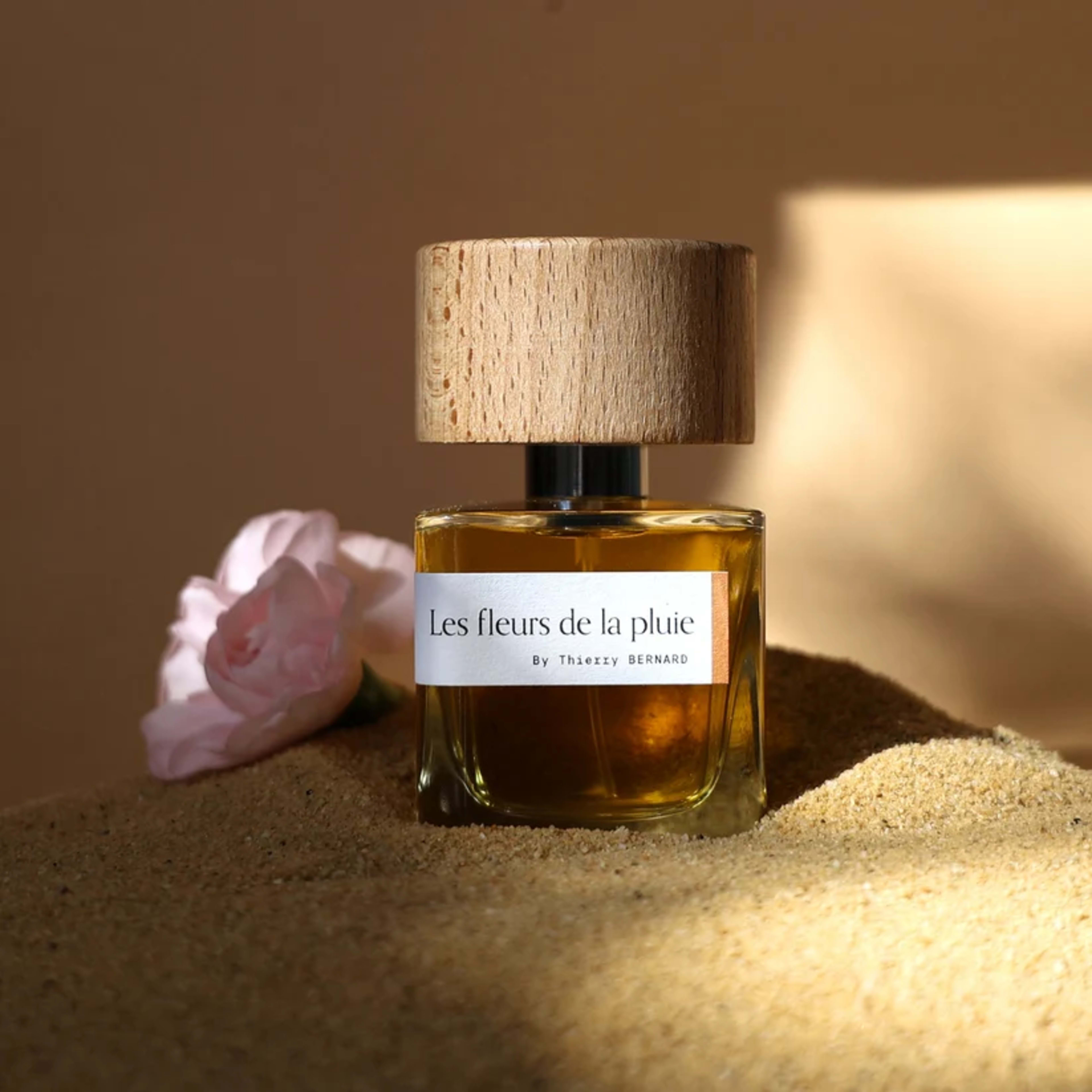 PARFUMEURS DU MONDE Les fleurs de la pluie