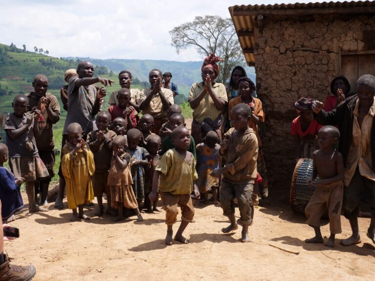 Batwa Pygmy Cultural Tour