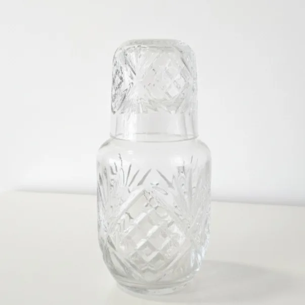 Carafe de chevet et son verre