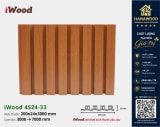 Tấm Nhựa Ốp Tường Lam 4 Sóng Cao Giả Gỗ iWood 4S24-33 phối cảnh trang trí phòng khách