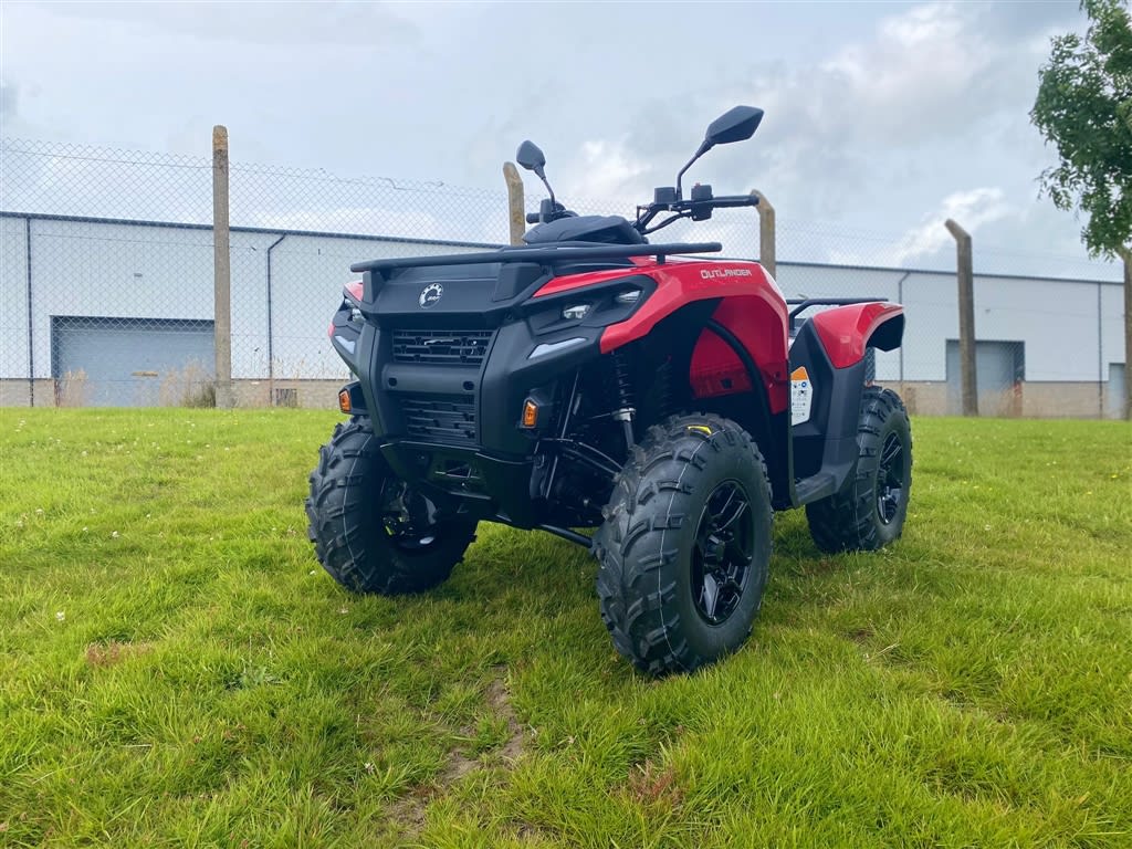 2024 can-am Outlander 700 DPS