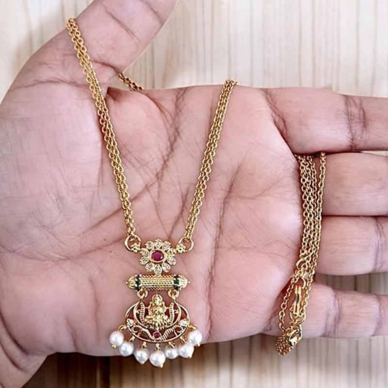 Elite Bejeweled Women Necklaces & Chains
