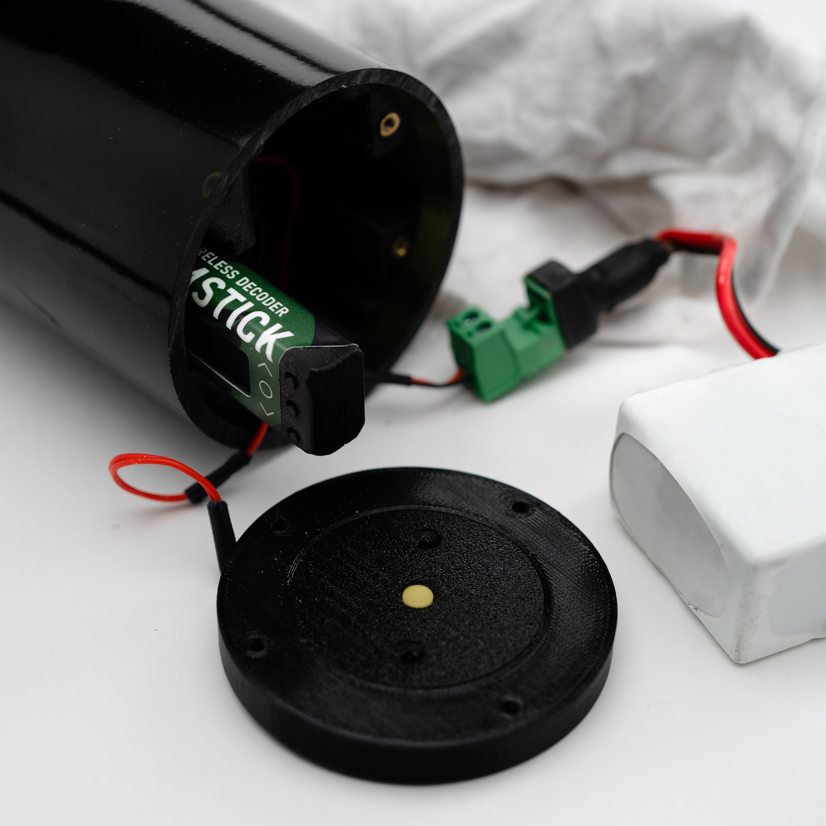 <p><span style="color:hsl(0,0%,100%);">Rigged and Ready for the Spotlight</span></p>