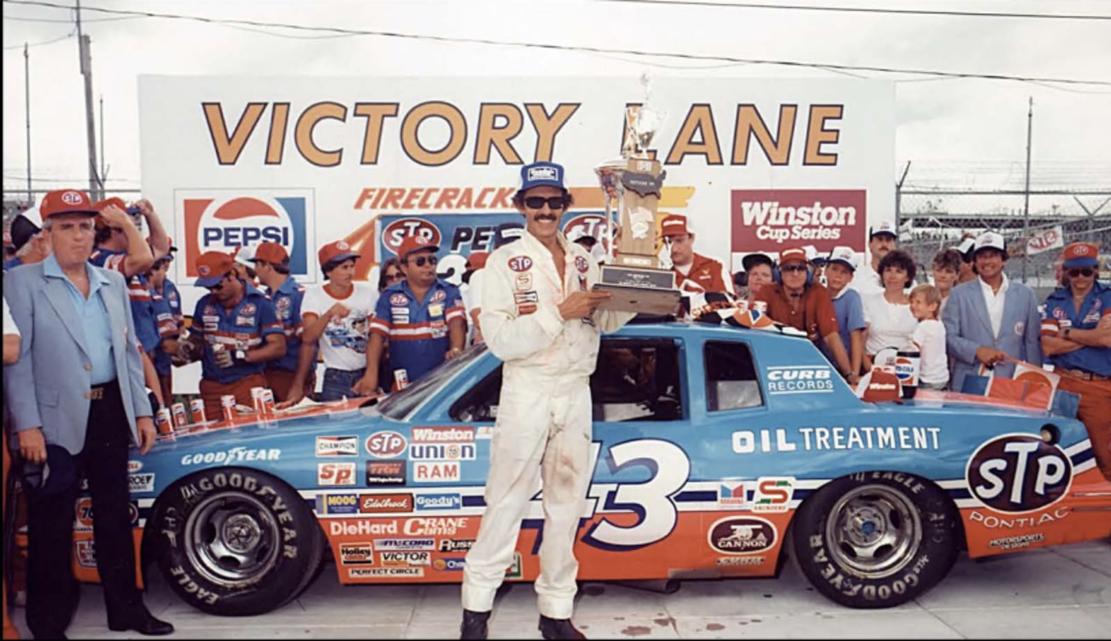 43 The Petty Dynasty Motion Picture