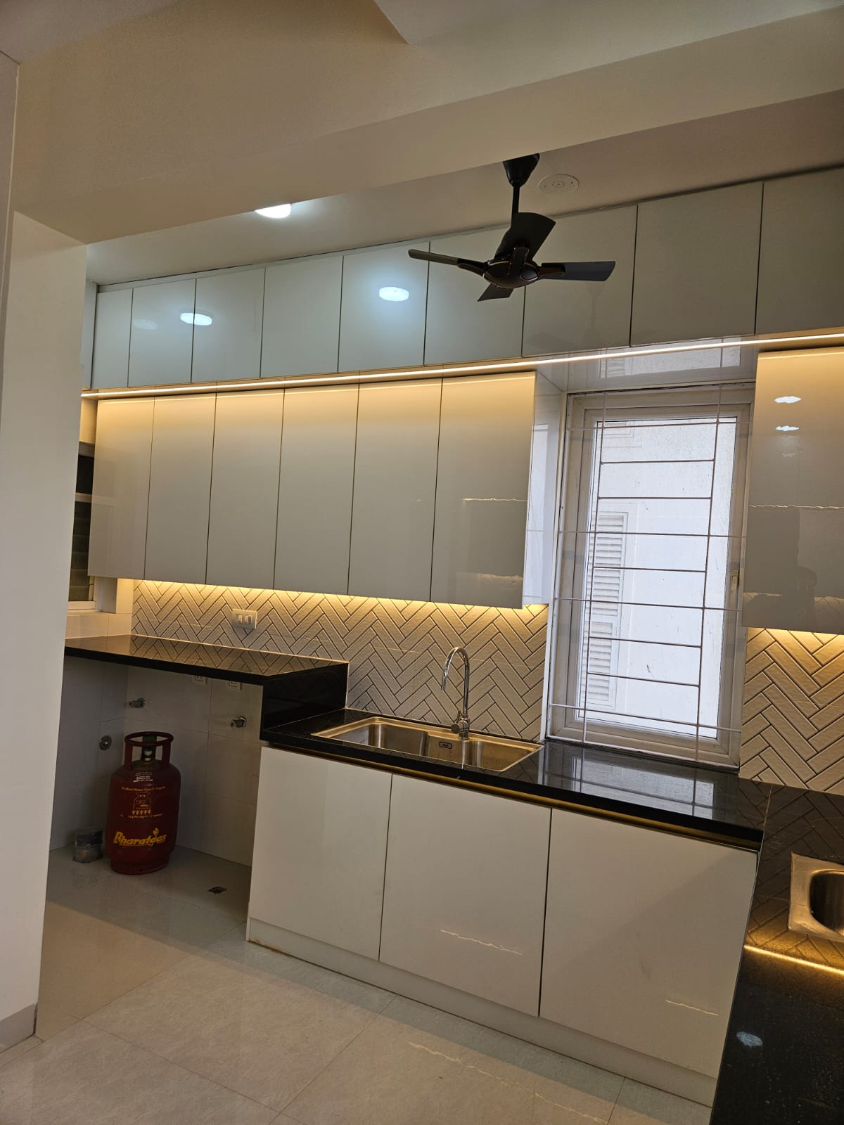 Luxury Bedroom Suite — Studio Housify interiors, Bengaluru
