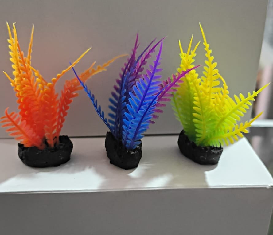 PLANTA ARTIFICIAL PARA ACUARIO BETERO COLORES SURTIDOS