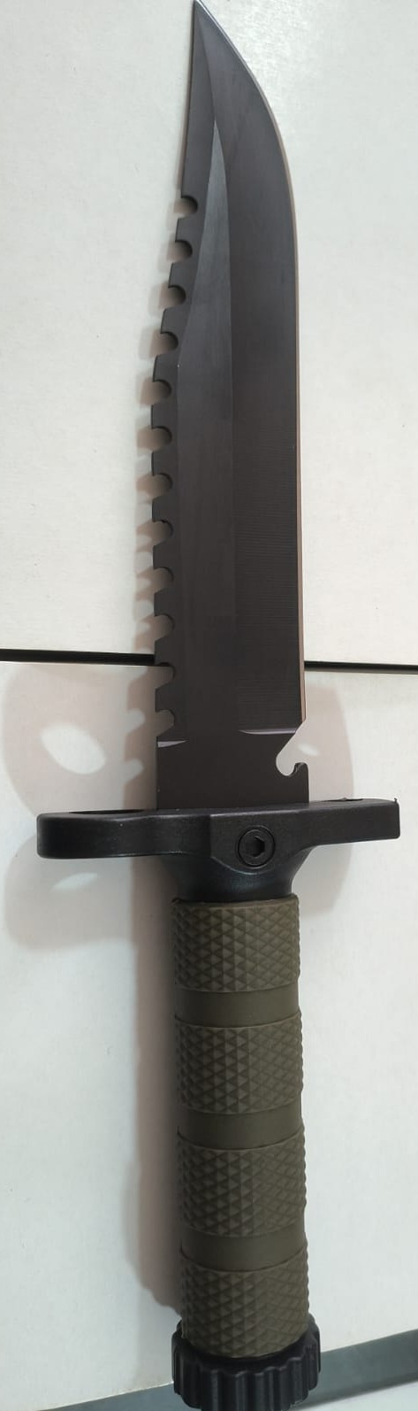 CUCHILLO DE CAMPING CON ESTUCHE RIGIDO Y BRUJULA