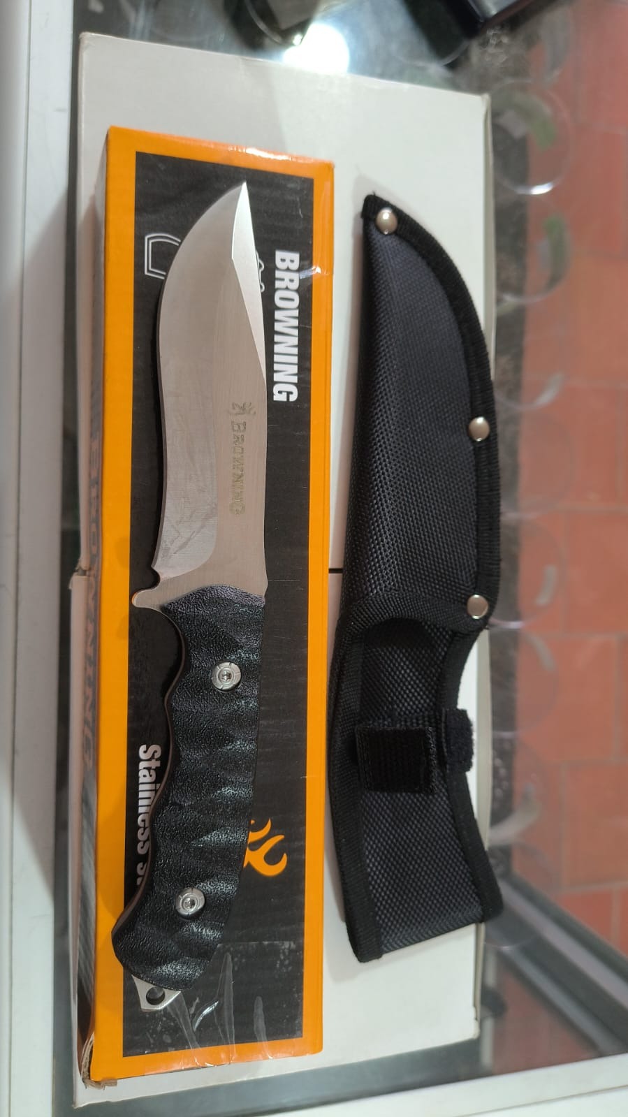 CUCHILLO MEDIANO CON FUNDA MARCA BROWNING