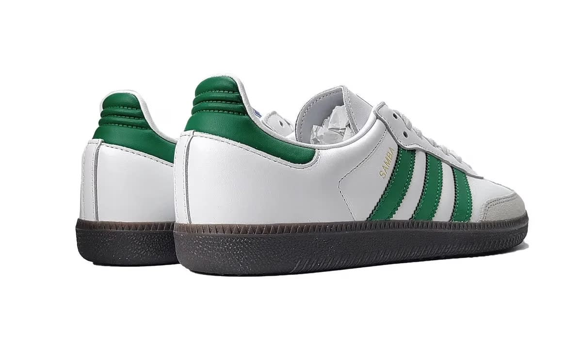 Adidas Samba x Comme des Garçons Play 2