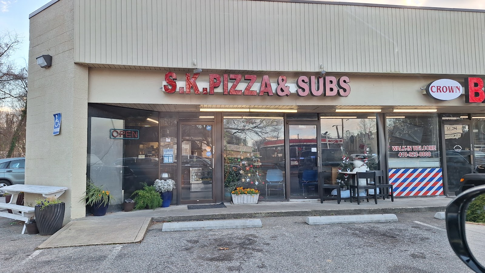 SK Pizza & Subs gallery 4