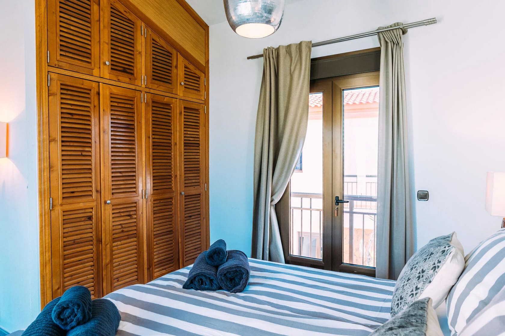 Paradise Beach House thumbnail 4