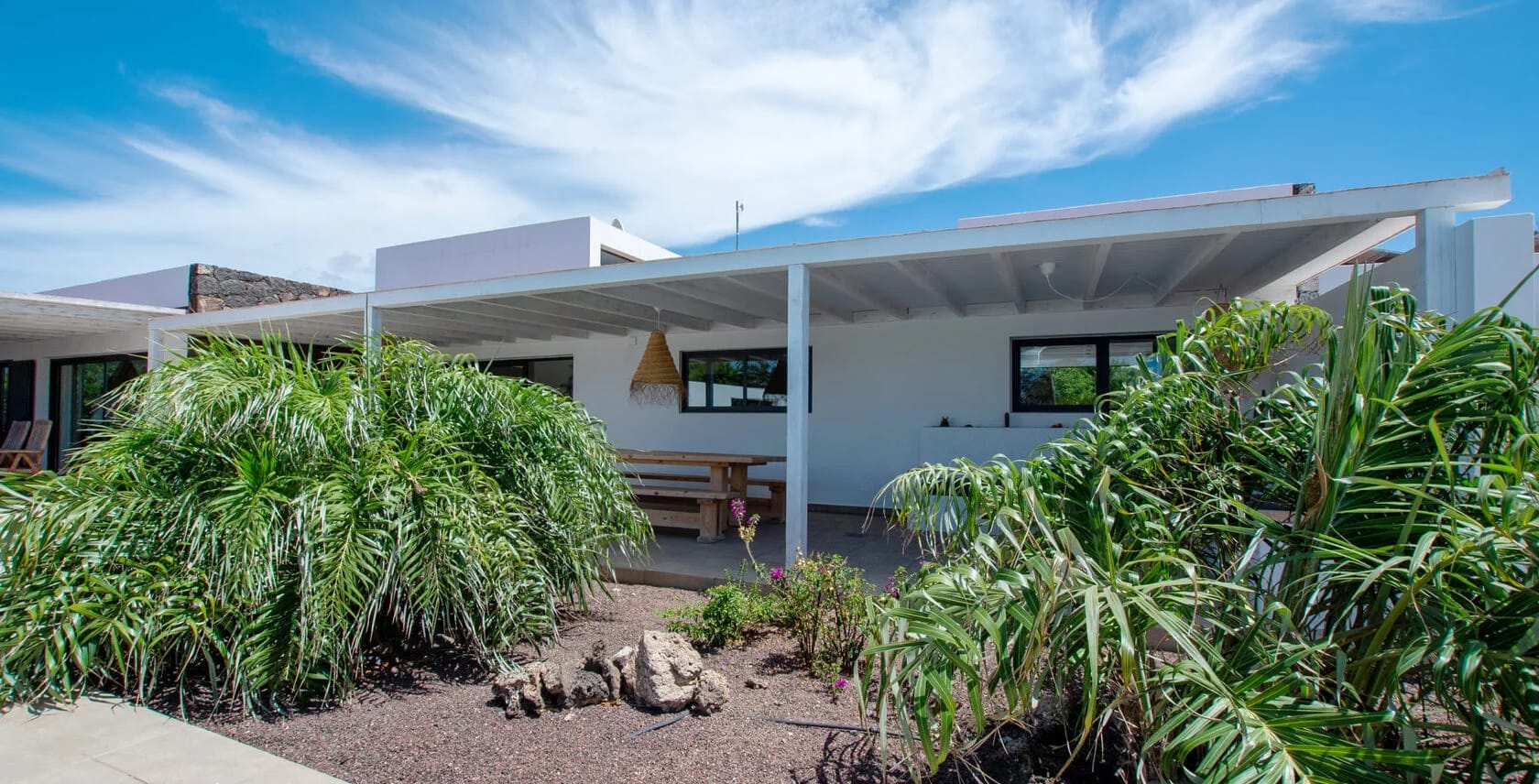 Villa Alegre 30 A - Interior/Exterior View of Luxury Villa in Fuerteventura - Image 1