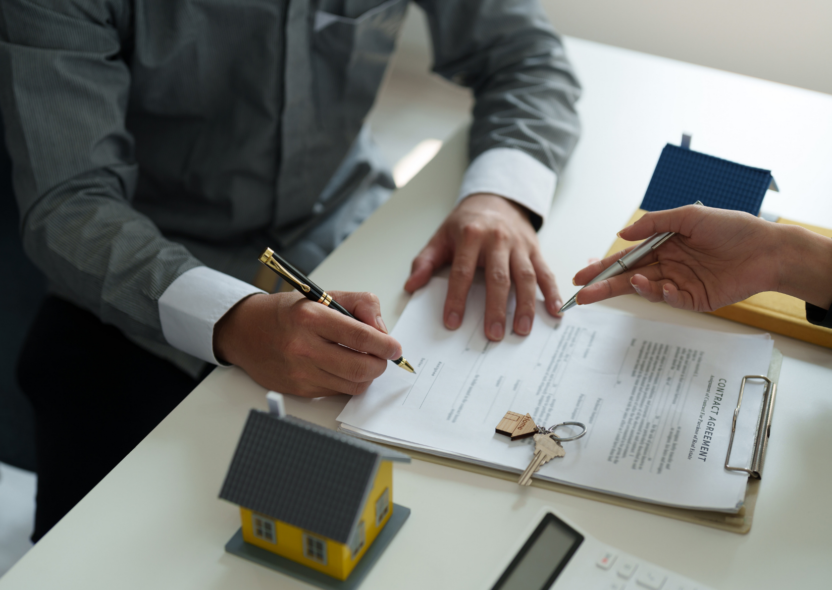 Cómo es comprar una vivienda en España si eres extranjero: guía para entender el proceso paso a paso