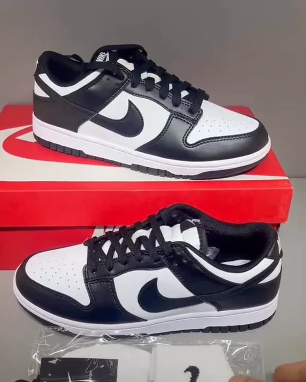 Nike Dunk Low Panda