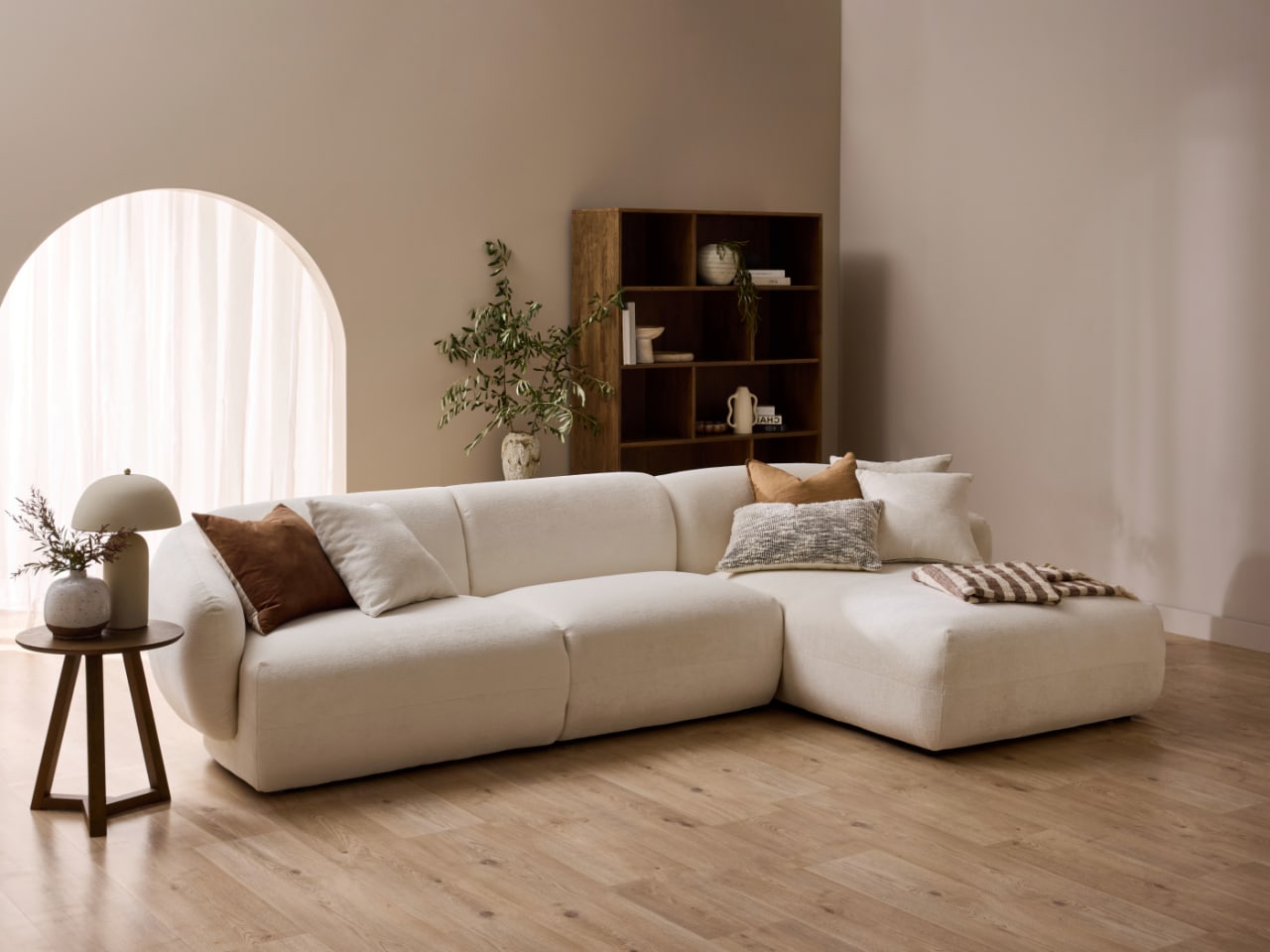 Courbe 2PCE Living Room Package | Right Chaise | White & Rustic Walnut