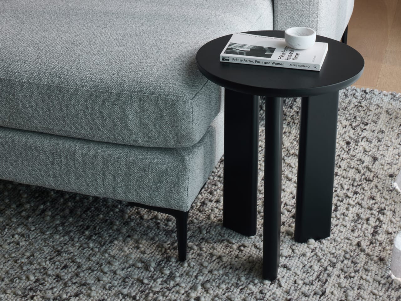 Cove Hardwood Side Table | Black