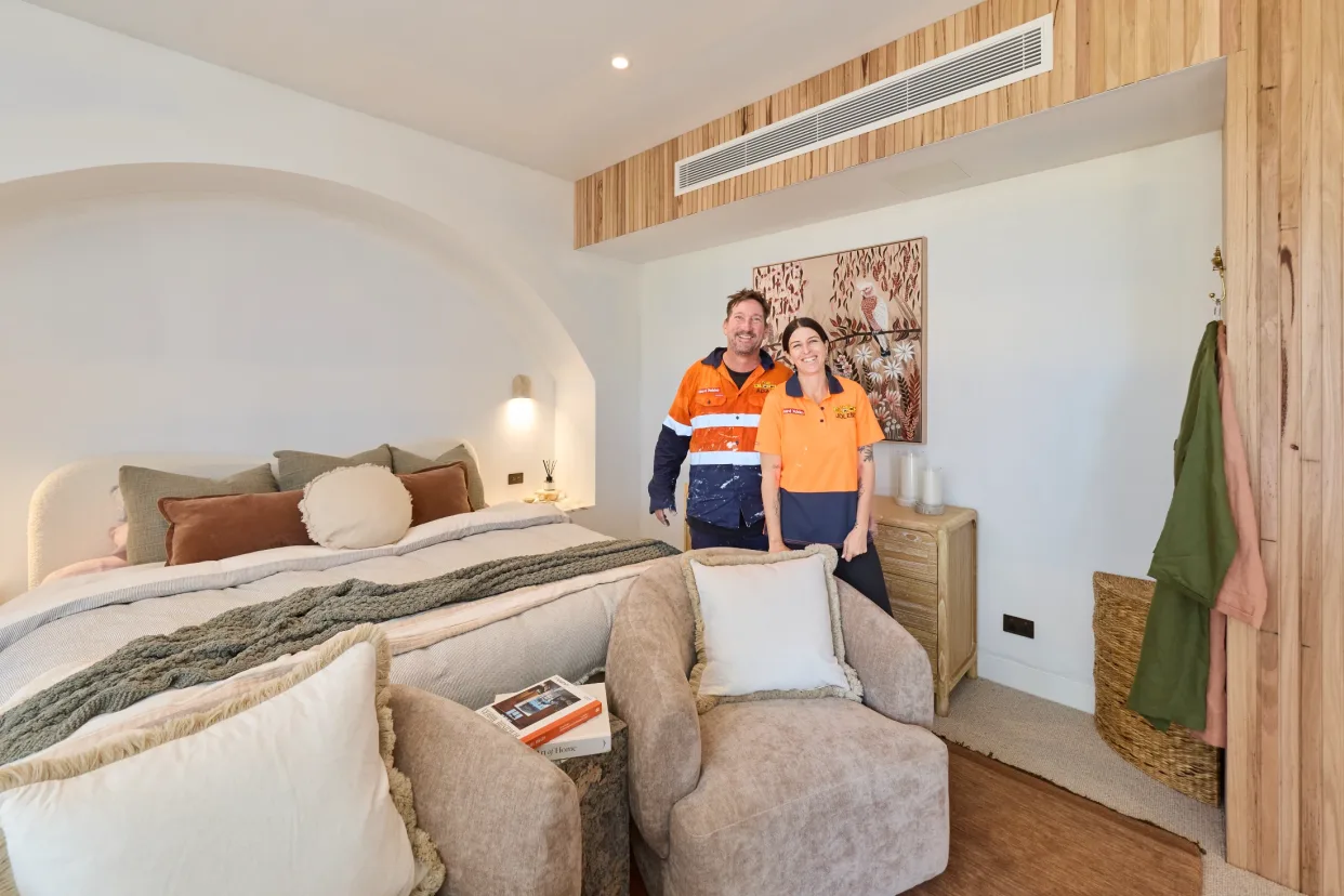 H1 RM3 MAIN BEDROOM & WIR Adam and Jolene 01