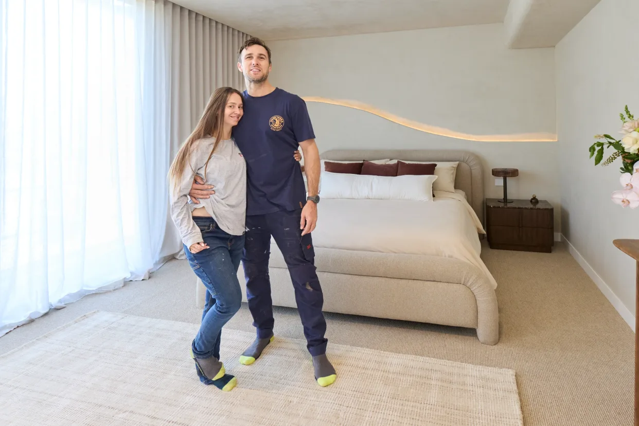 H3 RM3 MAIN BEDROOM & WIR Lisa and Rosco 06