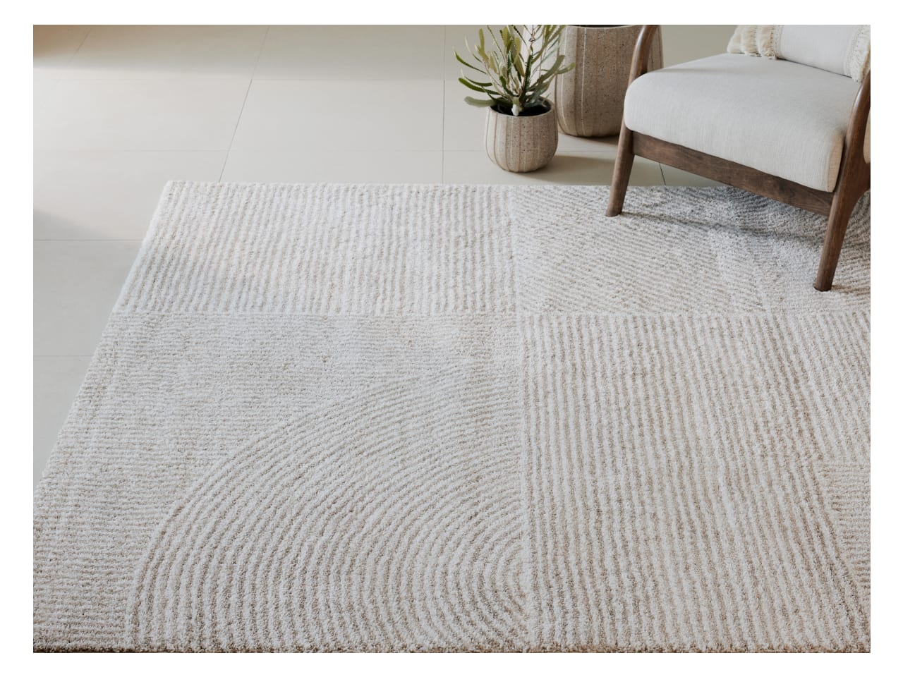 Tyric Pattern Area Rug | Beige | 1.6m x 2.3m