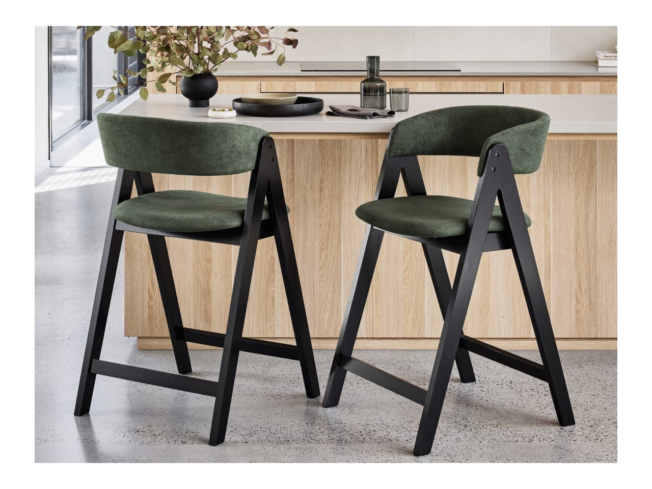 Gaudi Hardwood Counter Bar Stool | Black | Green Fabric