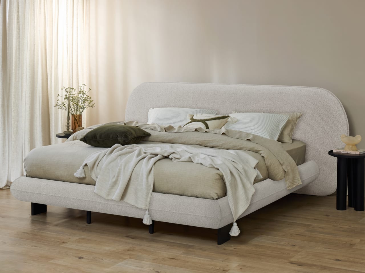 Berlyn King Bed | Ivory Fabric