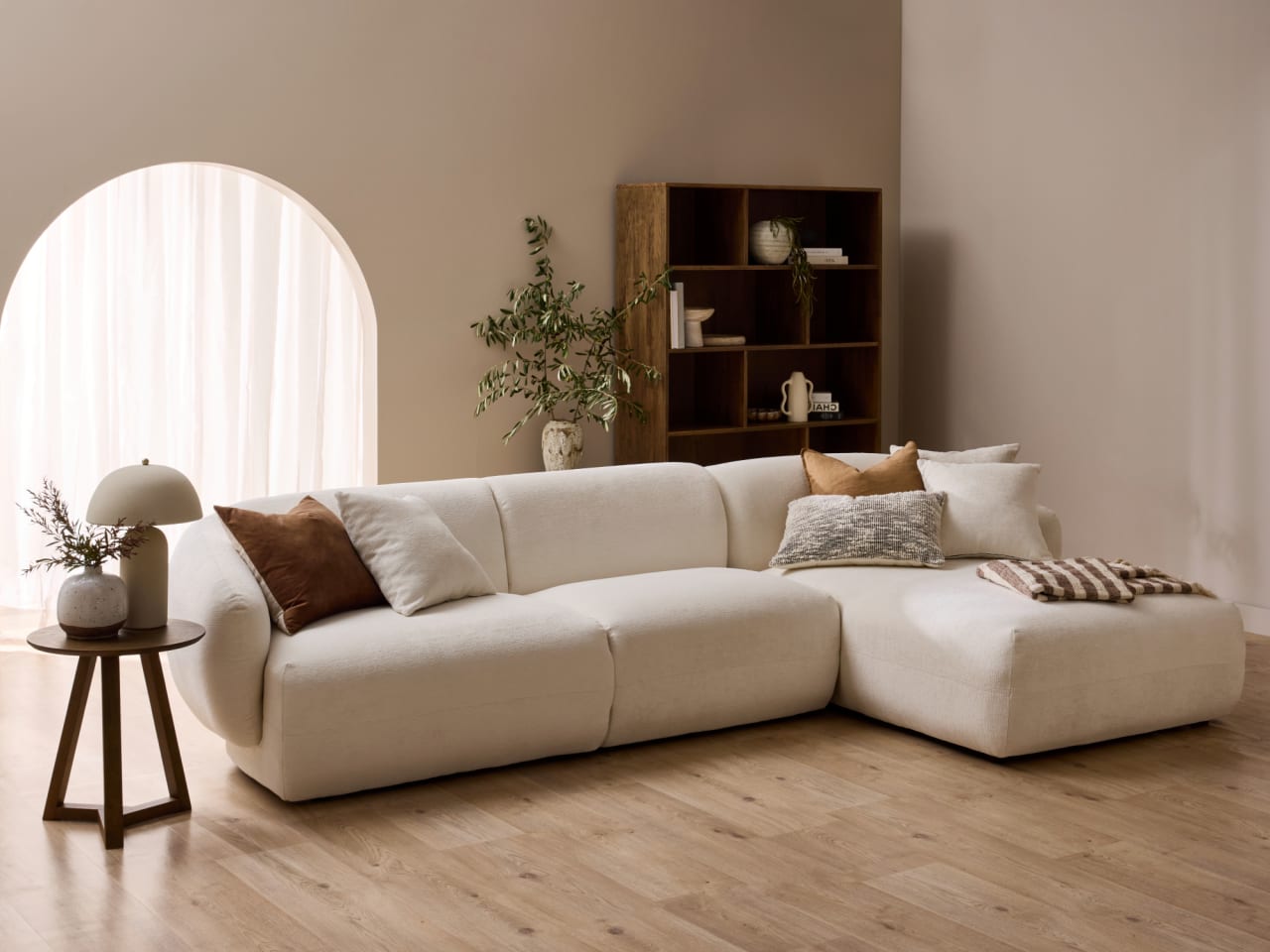 Courbe 2PCE Living Room Package | Right Chaise | White & Rustic Walnut