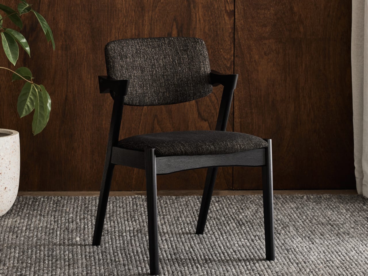 Bella Hardwood Dining Chair | Black | Black Fabric