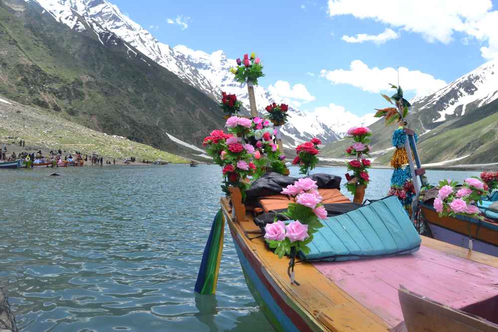 Saif ul Malook beauty