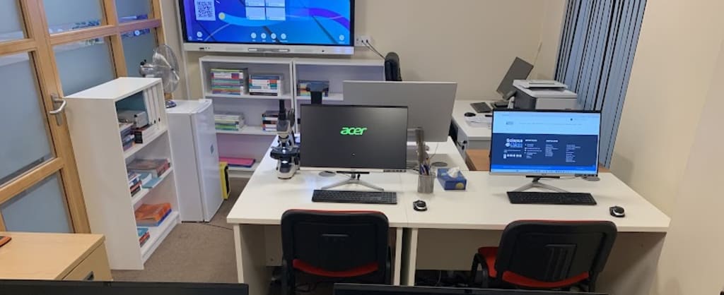 Photo of BAK TUTORS HUB