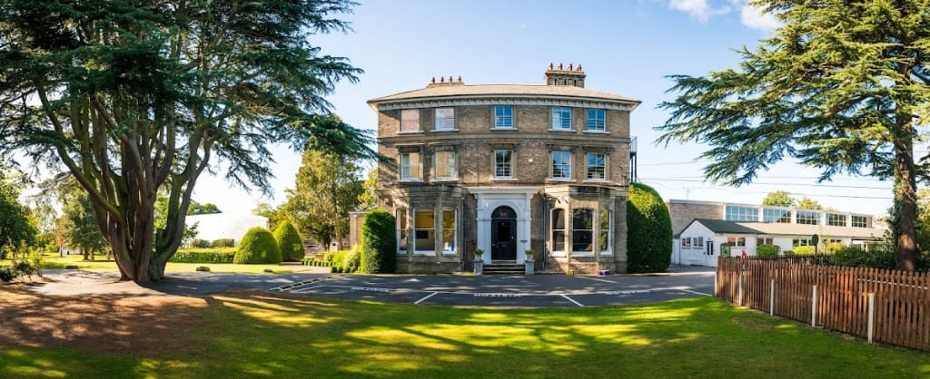 Photo of Holmwood House School